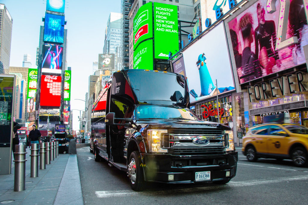 NYC BUS TOURS BY USA GUIDED TOURS