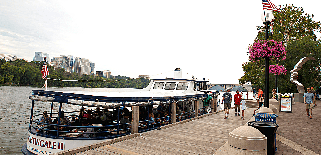 Washington DC Boat Cruise